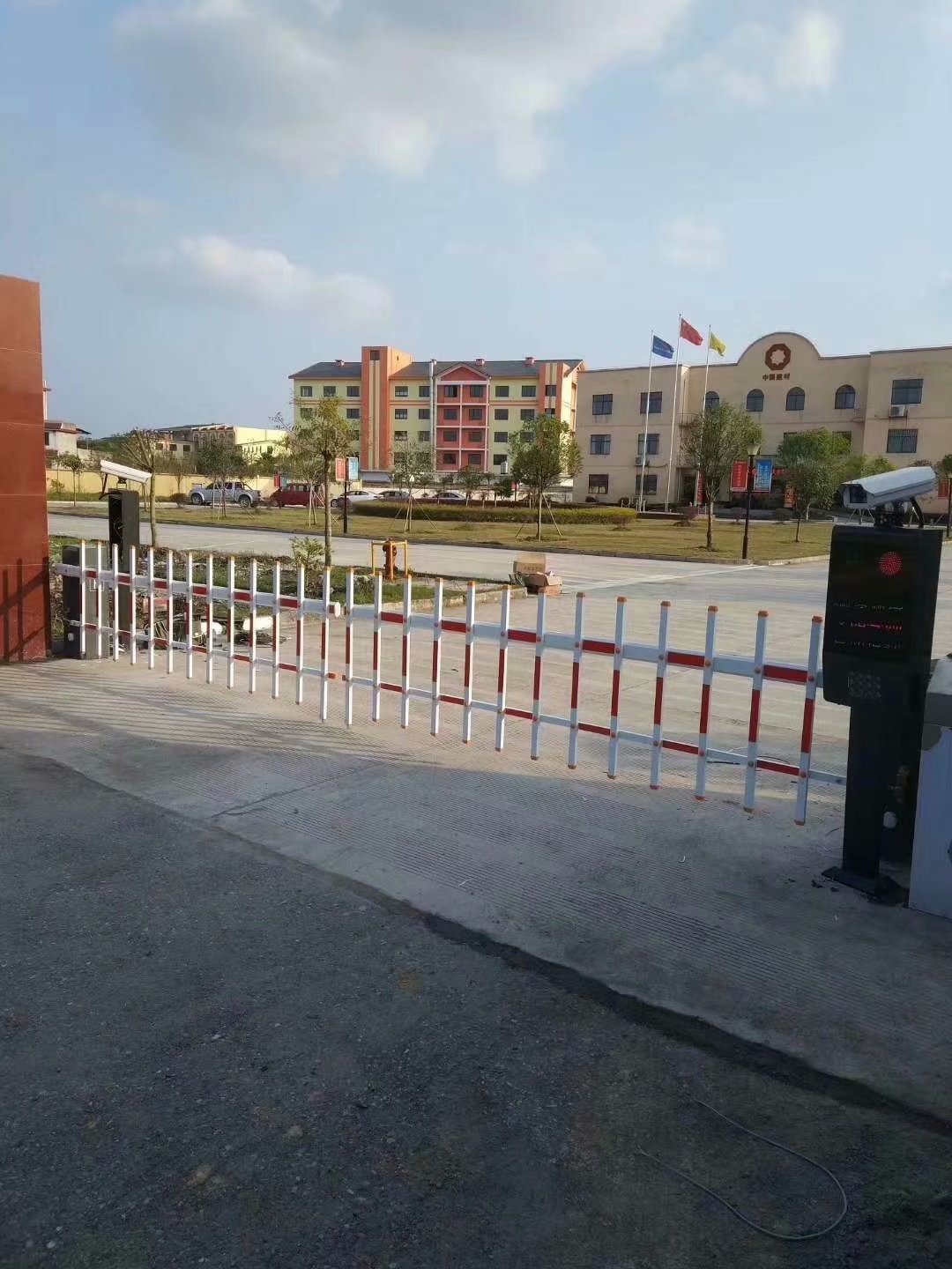 南方水泥厂车辆识别